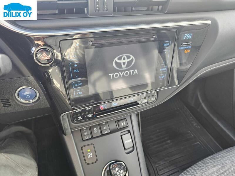 Toyota Auris vaihtoauto