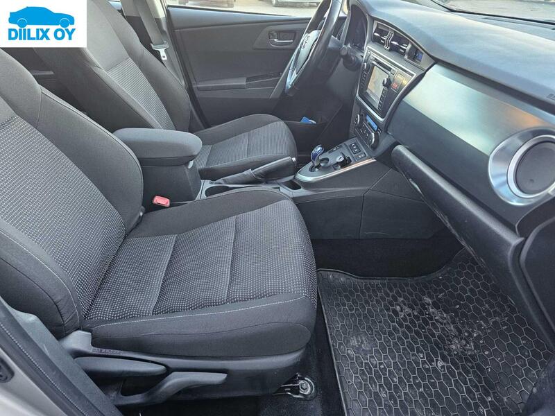 Toyota Auris vaihtoauto