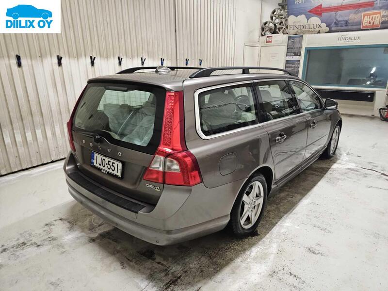 Volvo V70 vaihtoauto