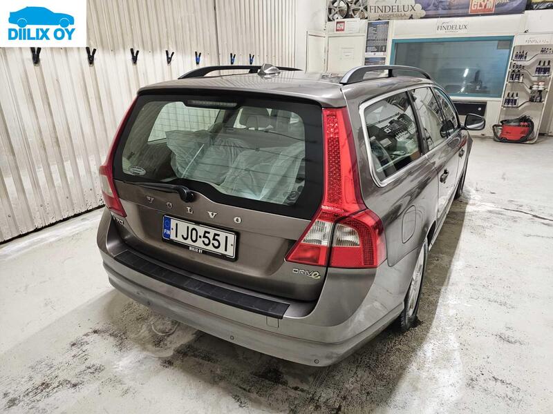 Volvo V70 vaihtoauto