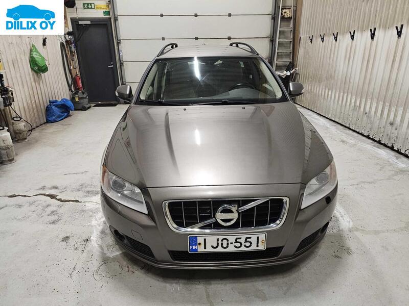 Volvo V70 vaihtoauto