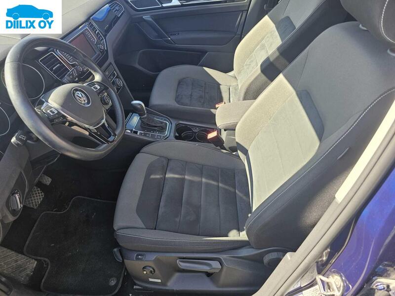 Volkswagen Golf Sportsvan vaihtoauto