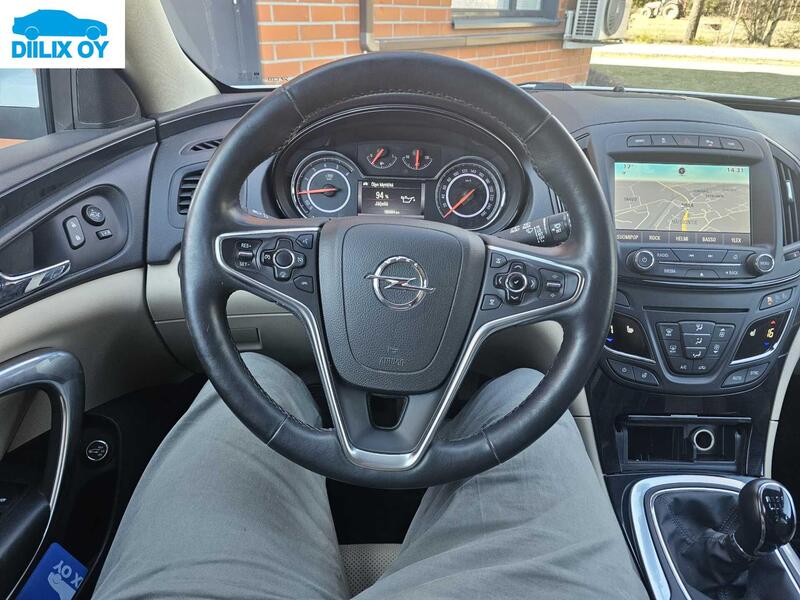 Opel Insignia vaihtoauto