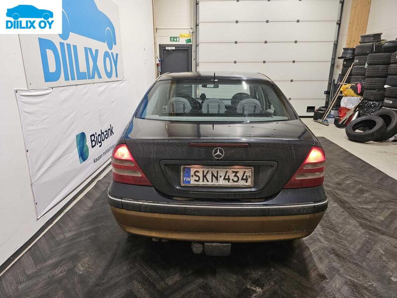 Mercedes-Benz C vaihtoauto