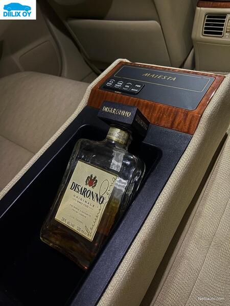 Toyota Crown vaihtoauto