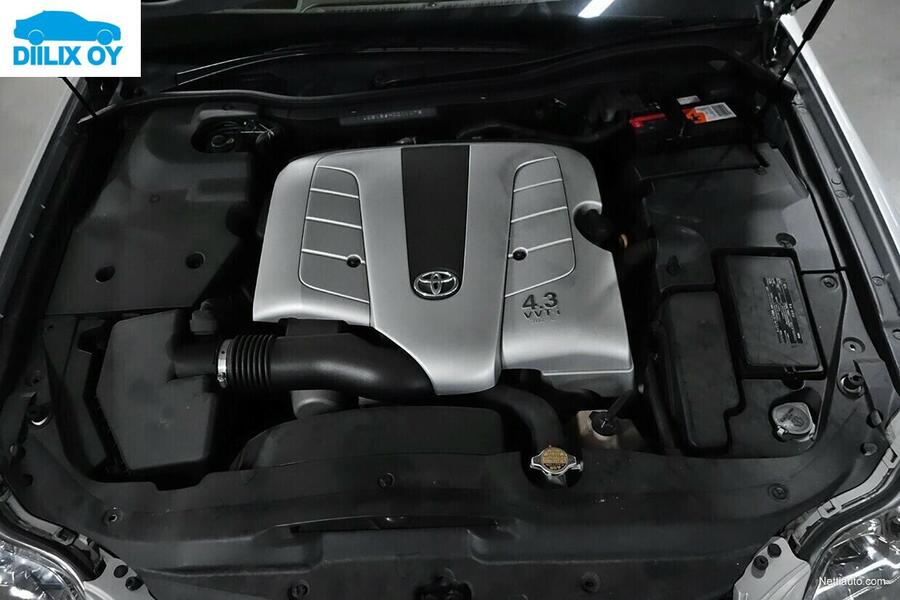 Toyota Crown vaihtoauto