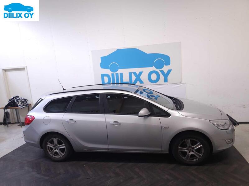 Opel Astra vaihtoauto