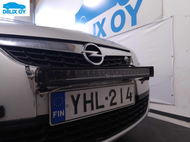 Opel Astra vaihtoauto