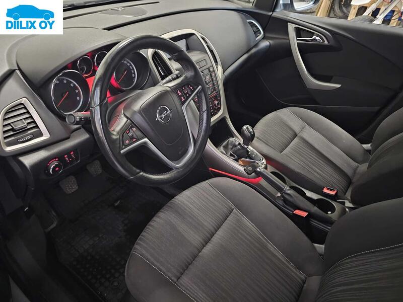 Opel Astra vaihtoauto