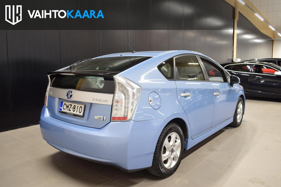 Toyota Prius Plug-in vaihtoauto