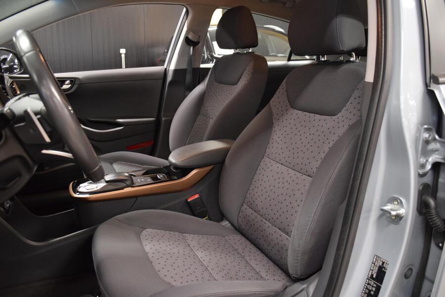 Hyundai IONIQ electric vaihtoauto