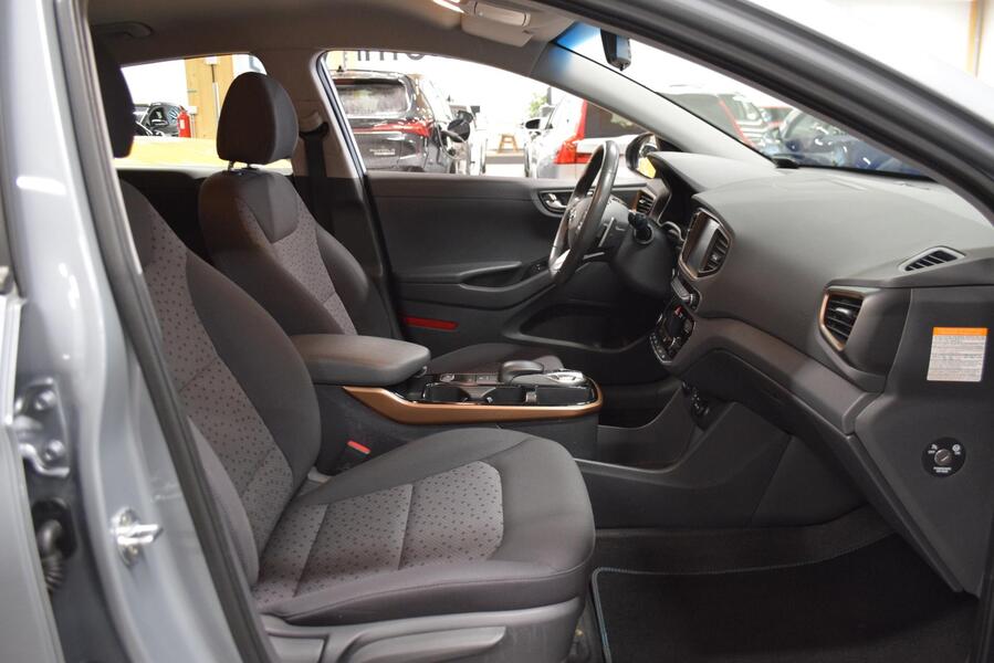 Hyundai IONIQ electric vaihtoauto