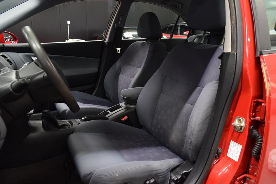 Nissan Primera vaihtoauto