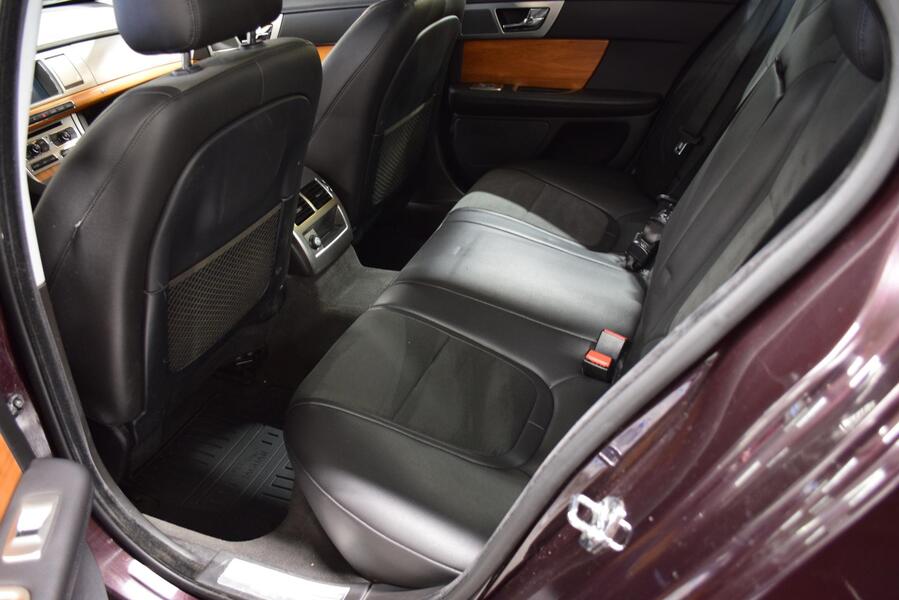 Jaguar XF vaihtoauto