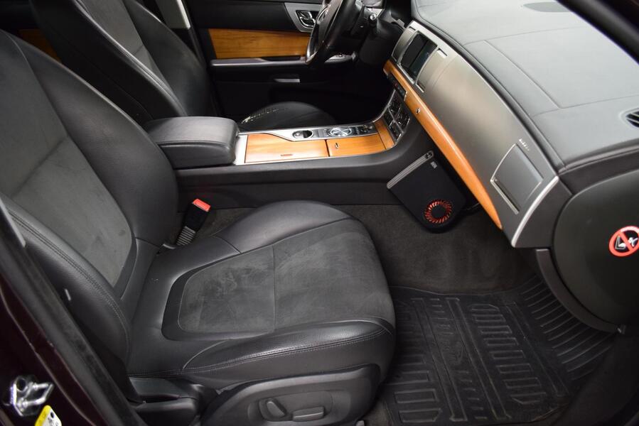 Jaguar XF vaihtoauto