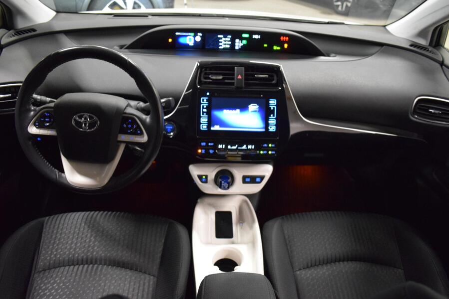 Toyota Prius vaihtoauto