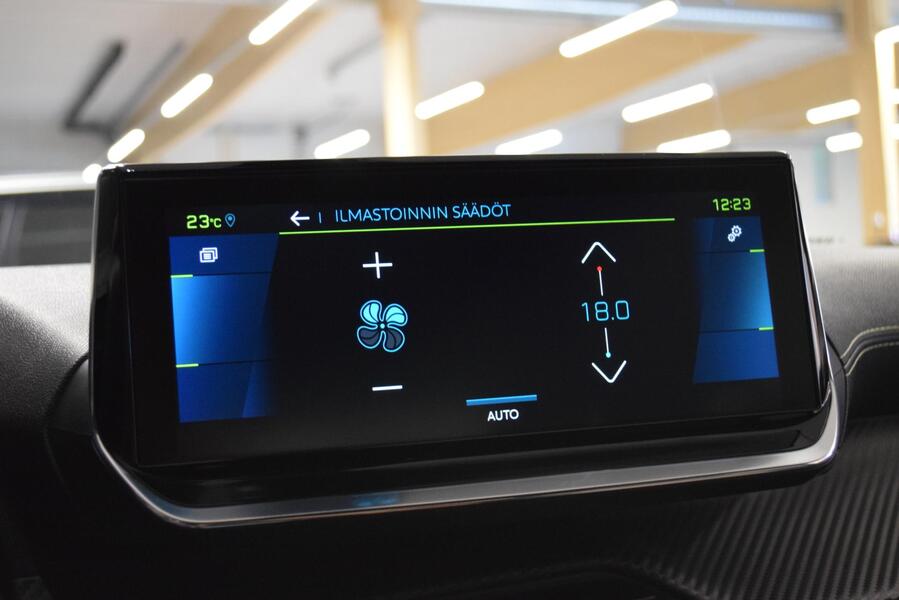 Peugeot e-2008 vaihtoauto