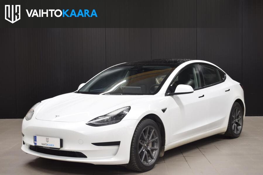 Tesla Model 3 vaihtoauto