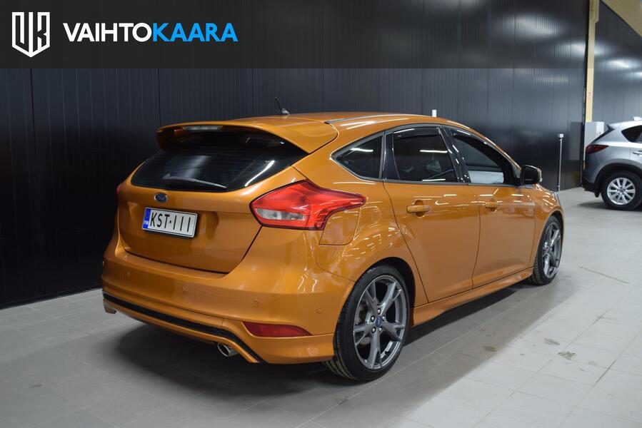 Ford Focus vaihtoauto
