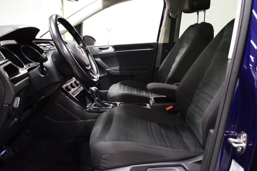 Volkswagen Touran vaihtoauto