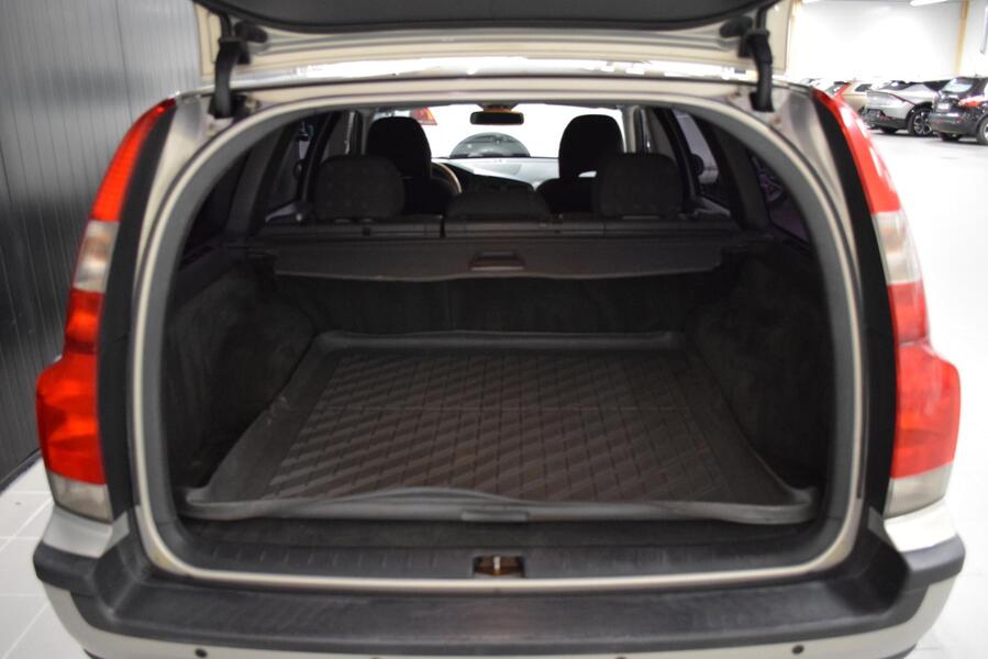 Volvo V70 vaihtoauto