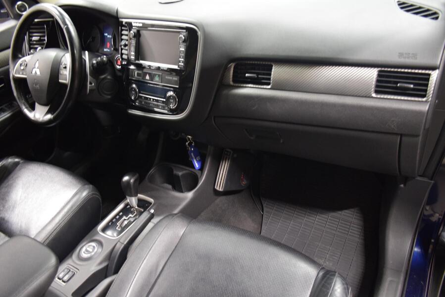 Mitsubishi Outlander vaihtoauto