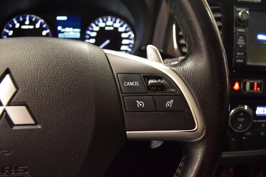 Mitsubishi Outlander vaihtoauto