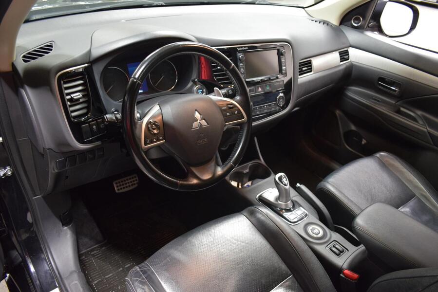 Mitsubishi Outlander vaihtoauto