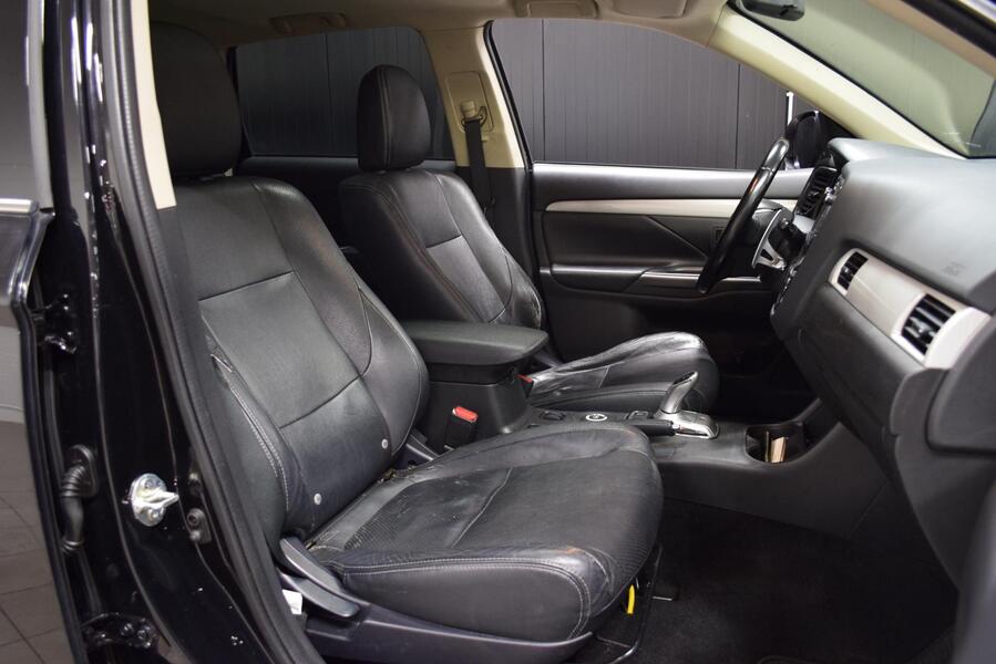 Mitsubishi Outlander PHEV vaihtoauto