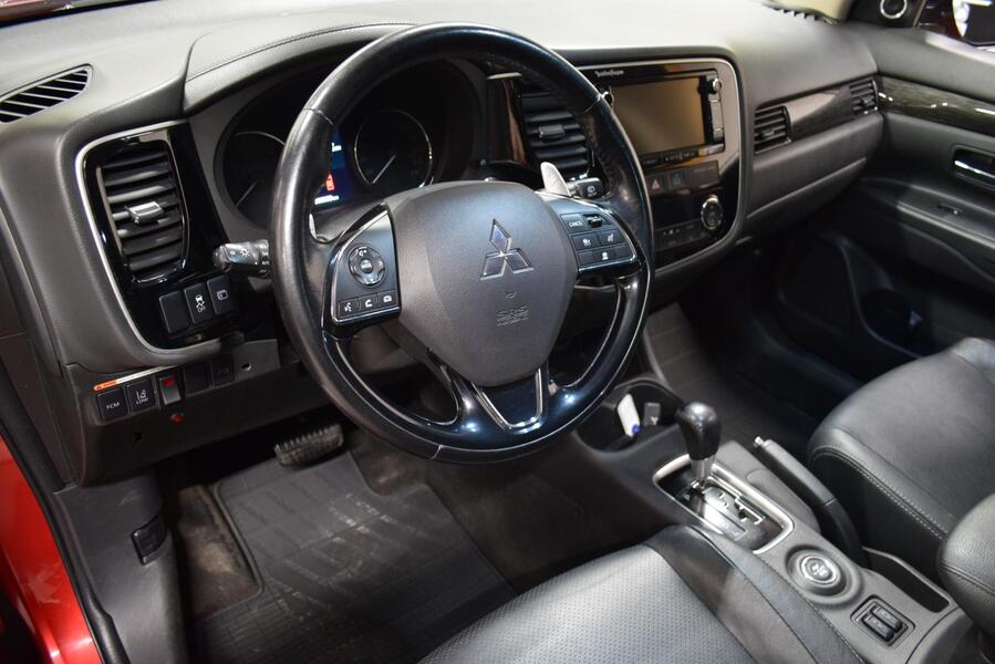 Mitsubishi Outlander vaihtoauto