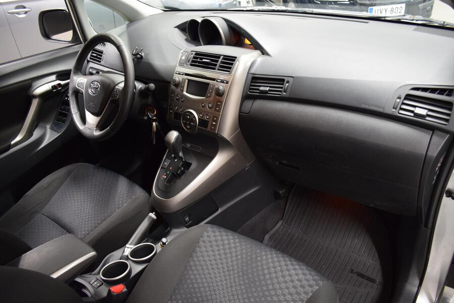 Toyota Verso vaihtoauto