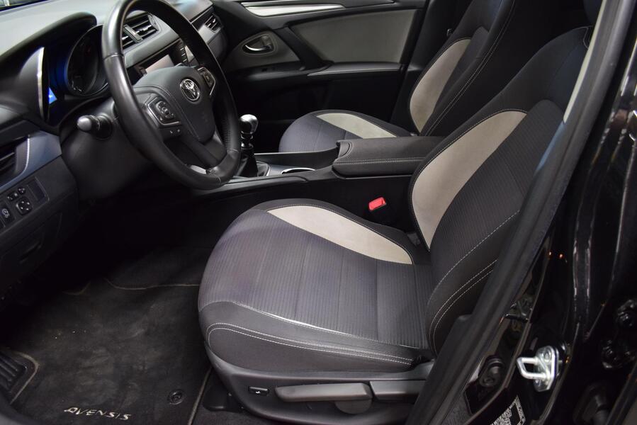 Toyota Avensis vaihtoauto