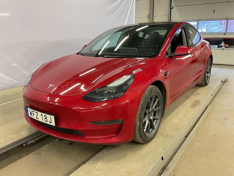 Tesla Model 3 vaihtoauto