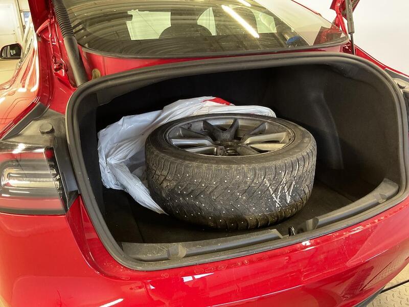 Tesla Model 3 vaihtoauto