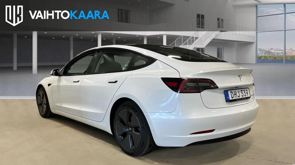 Tesla Model 3 vaihtoauto