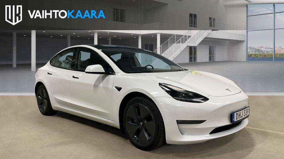 Tesla Model 3 vaihtoauto