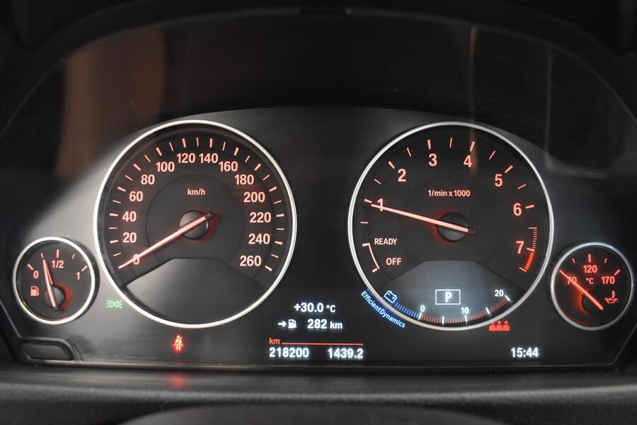 BMW 320 vaihtoauto