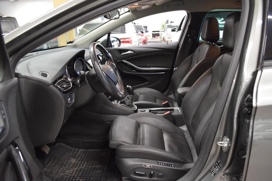 Opel Astra vaihtoauto