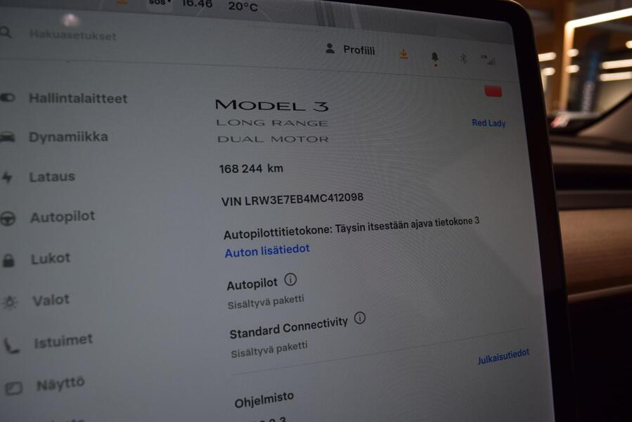 Tesla Model 3 vaihtoauto