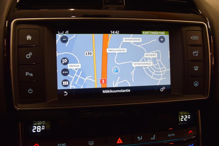 Jaguar XE vaihtoauto