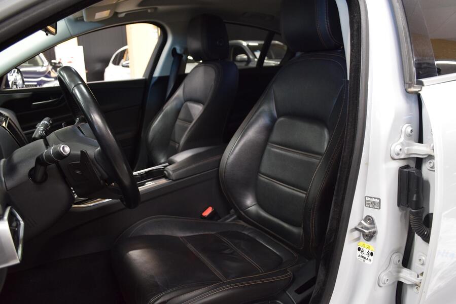 Jaguar XE vaihtoauto