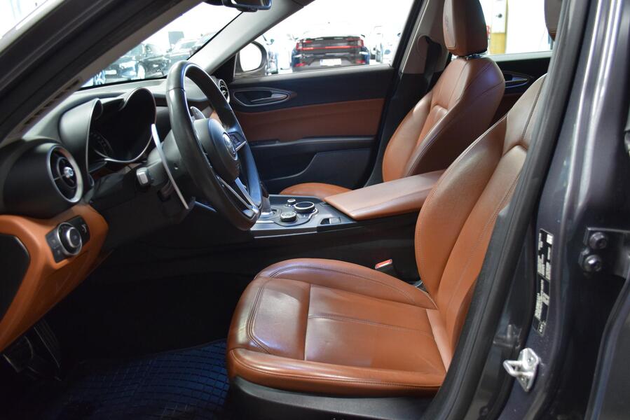 Alfa Romeo Giulia vaihtoauto