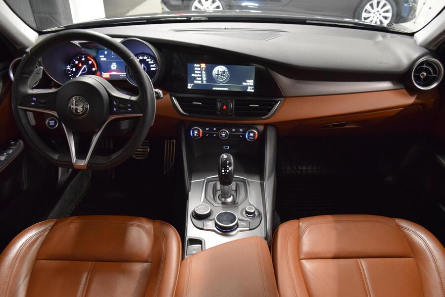 Alfa Romeo Giulia vaihtoauto