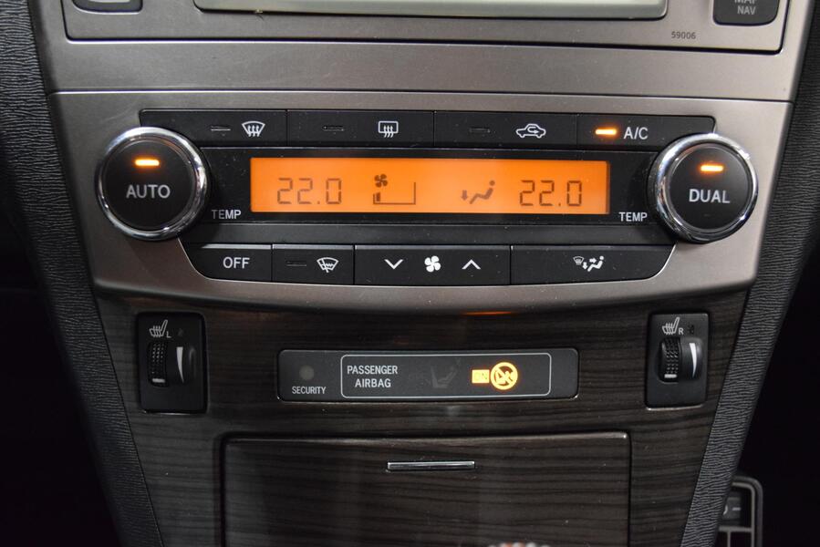 Toyota Avensis vaihtoauto