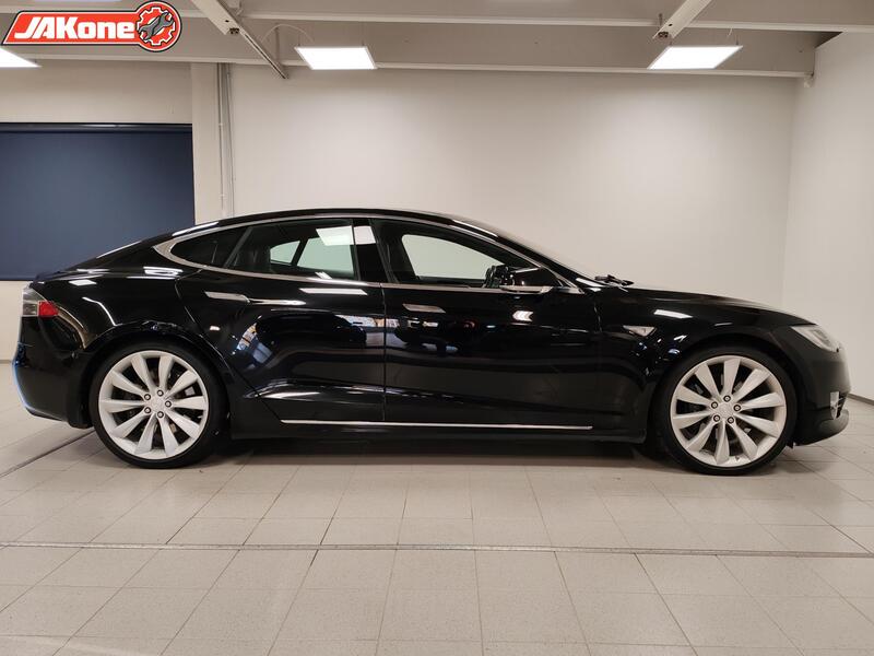 Tesla Model S vaihtoauto