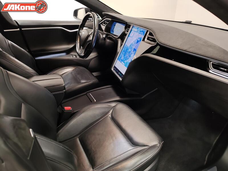 Tesla Model S vaihtoauto