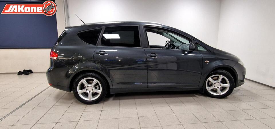 SEAT Altea XL vaihtoauto