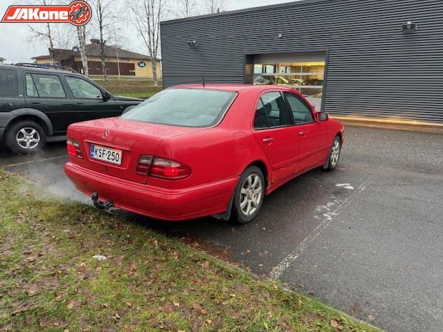 Mercedes-Benz E vaihtoauto