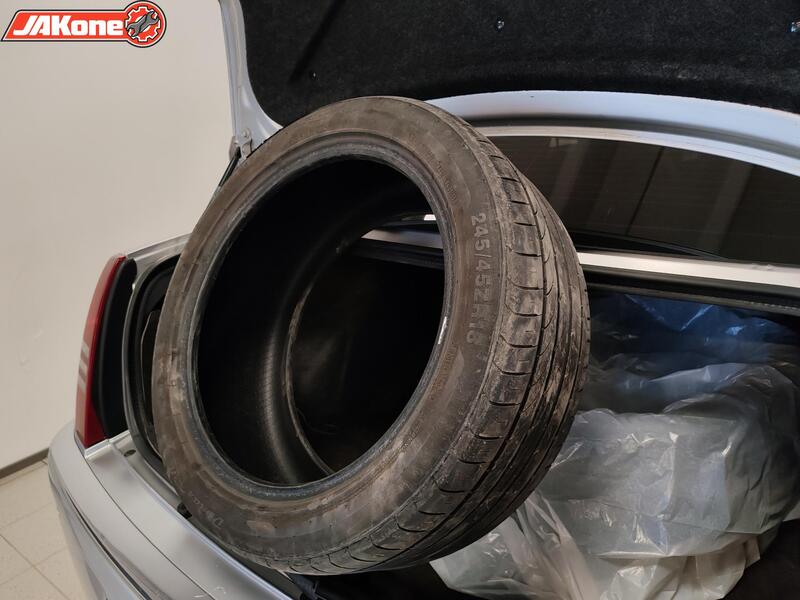 Chrysler 300C vaihtoauto