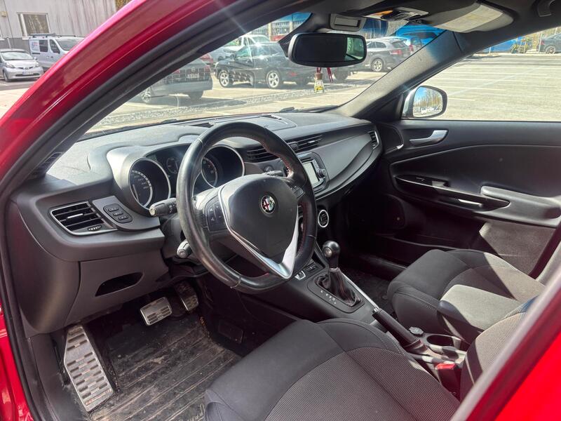 Alfa Romeo Giulietta vaihtoauto